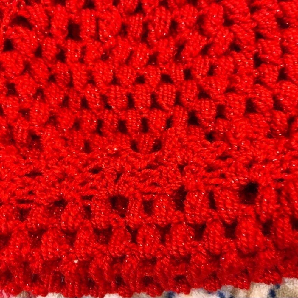 Red Handmade knit hat - Picture 2 of 4
